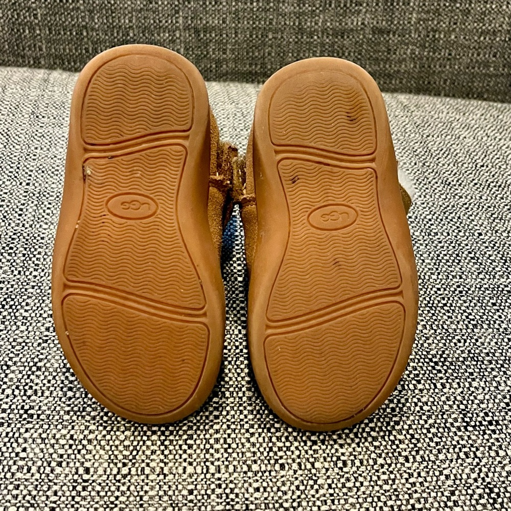 Toddler UGG boots - Picture 6 of 7